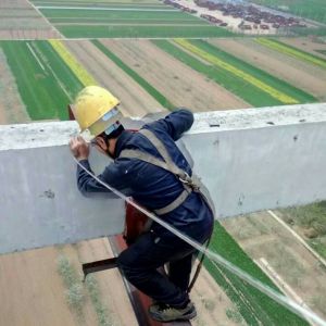 80米高空电动葫芦安装现场